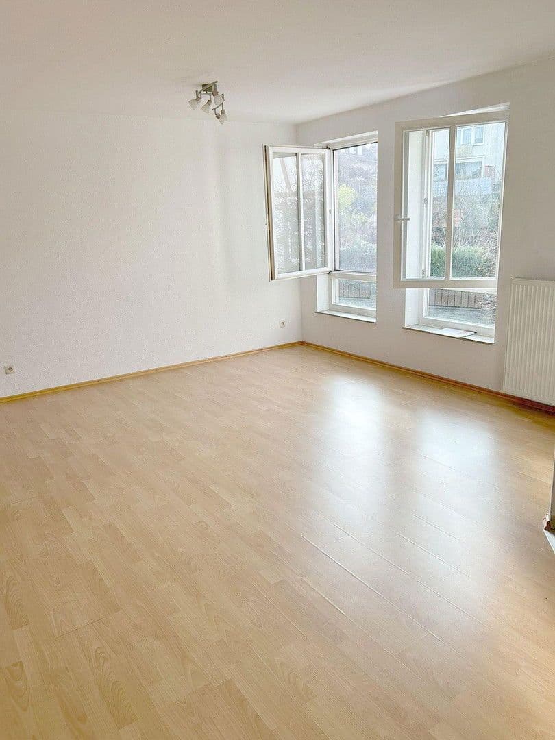 Prenájom bytu 3-izbový 79 m², Schulstraße 0, Bad Wimpfen, Bádensko-Wurttembersko Prenájom bytu 3-izbový 79 m², Schulstraße 0, Bad Wimpfen, Bádensko-Wurttembersko