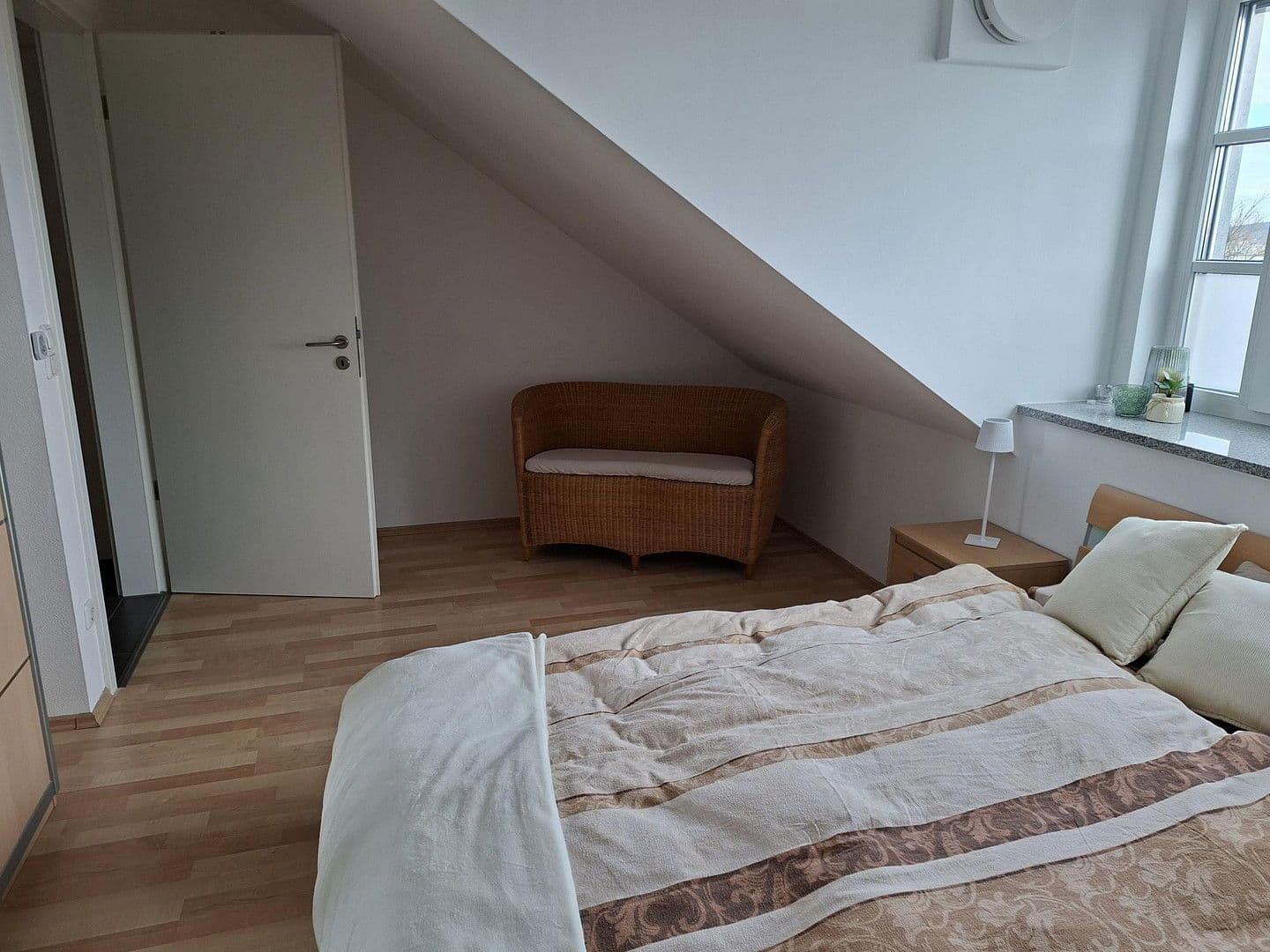 Prenájom bytu 2-izbový 55 m², Schlesierstraße 93, Regensburg, Bavorsko Prenájom bytu 2-izbový 55 m², Schlesierstraße 93, Regensburg, Bavorsko