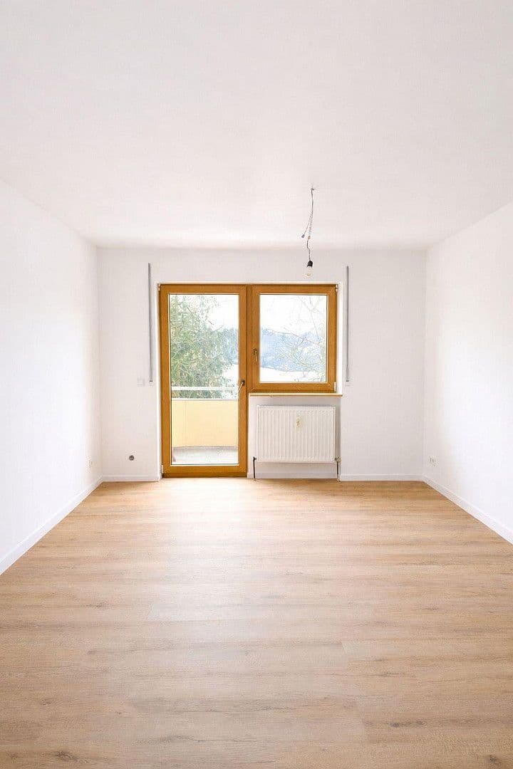 Prenájom bytu 3-izbový 84 m², Fürth, Bavorsko Prenájom bytu 3-izbový 84 m², Fürth, Bavorsko