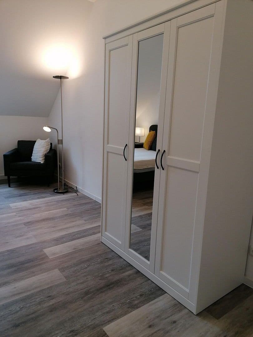 Prenájom bytu 1-izbový 125 m², Birkenbergstr. 28, Leverkusen Opladen, Severné Porýnie - Westfálsko Prenájom bytu 1-izbový 125 m², Birkenbergstr. 28, Leverkusen Opladen, Severné Porýnie - Westfálsko