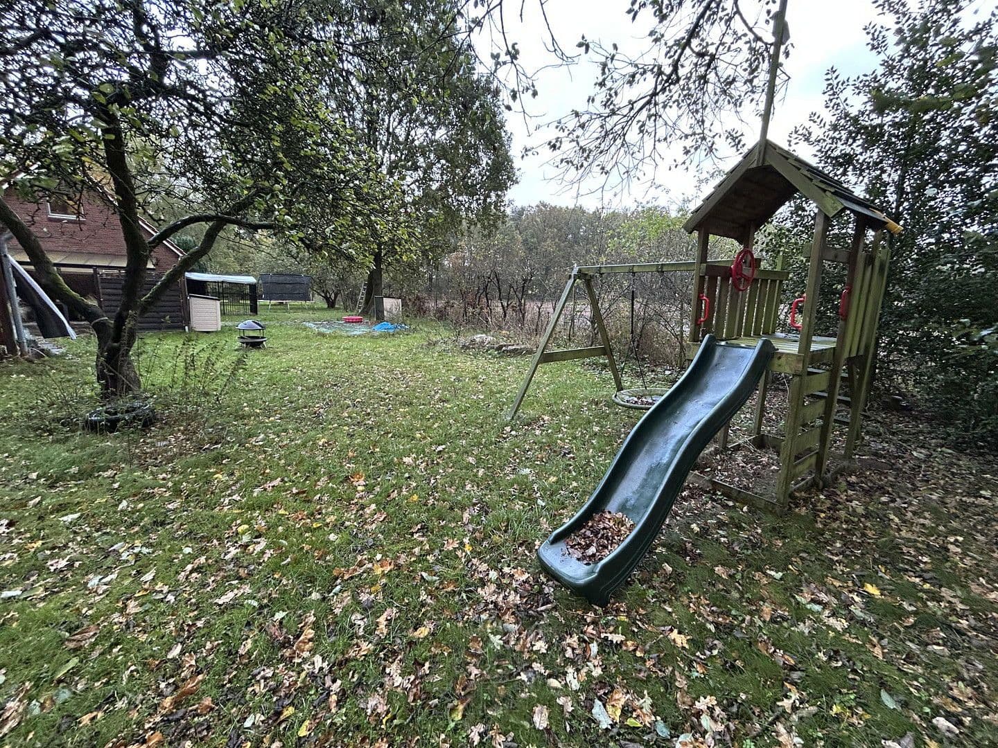 Predaj domu 150 m², pozemek 4.169 m², Neu Wulmstorf, Dolné Sasko Predaj domu 150 m², pozemek 4.169 m², Neu Wulmstorf, Dolné Sasko