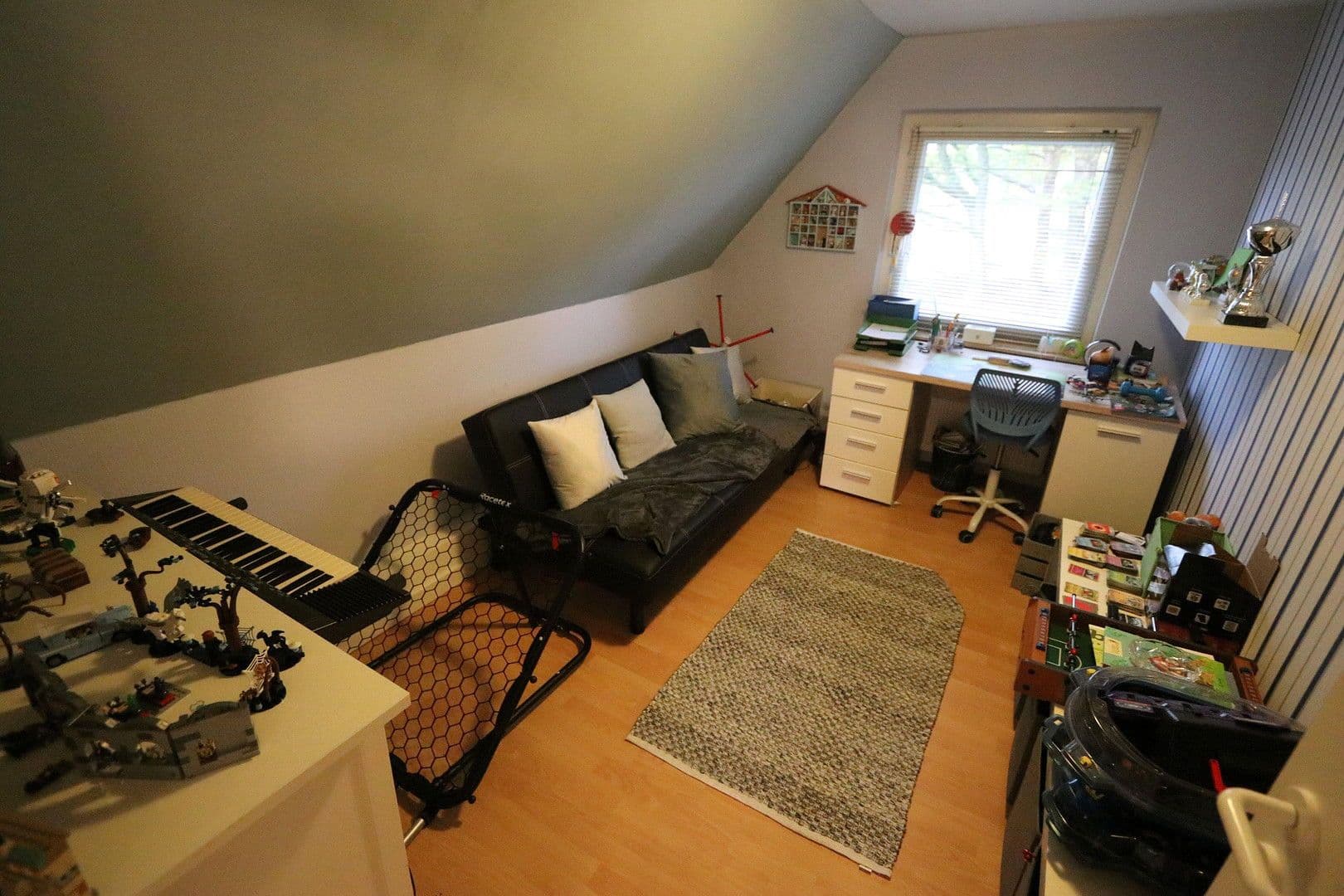 Predaj domu 150 m², pozemek 4.169 m², Neu Wulmstorf, Dolné Sasko Predaj domu 150 m², pozemek 4.169 m², Neu Wulmstorf, Dolné Sasko