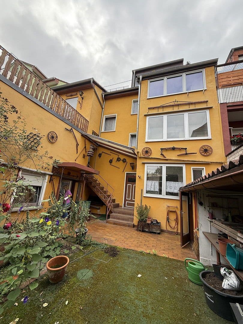 Predaj domu 210 m², pozemek 235 m², Mannheim, Bádensko-Wurttembersko Predaj domu 210 m², pozemek 235 m², Mannheim, Bádensko-Wurttembersko