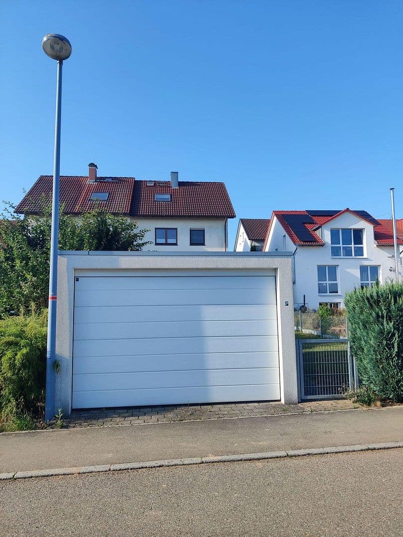 Predaj domu 125 m², pozemek 305 m², Gärtringen, Bádensko-Wurttembersko Predaj domu 125 m², pozemek 305 m², Gärtringen, Bádensko-Wurttembersko