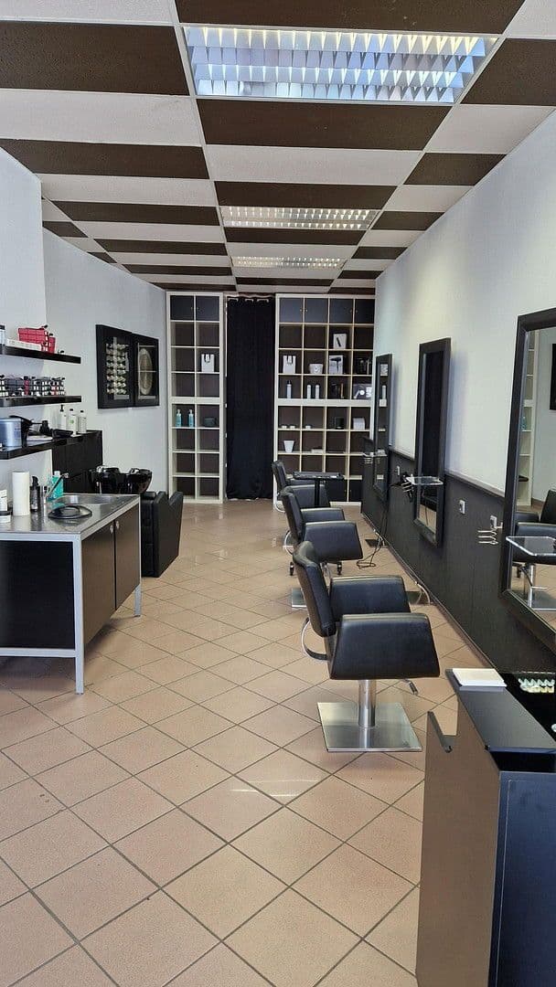 Predaj domu 590 m², pozemek 241 m², Heppenheim, Hesensko Predaj domu 590 m², pozemek 241 m², Heppenheim, Hesensko