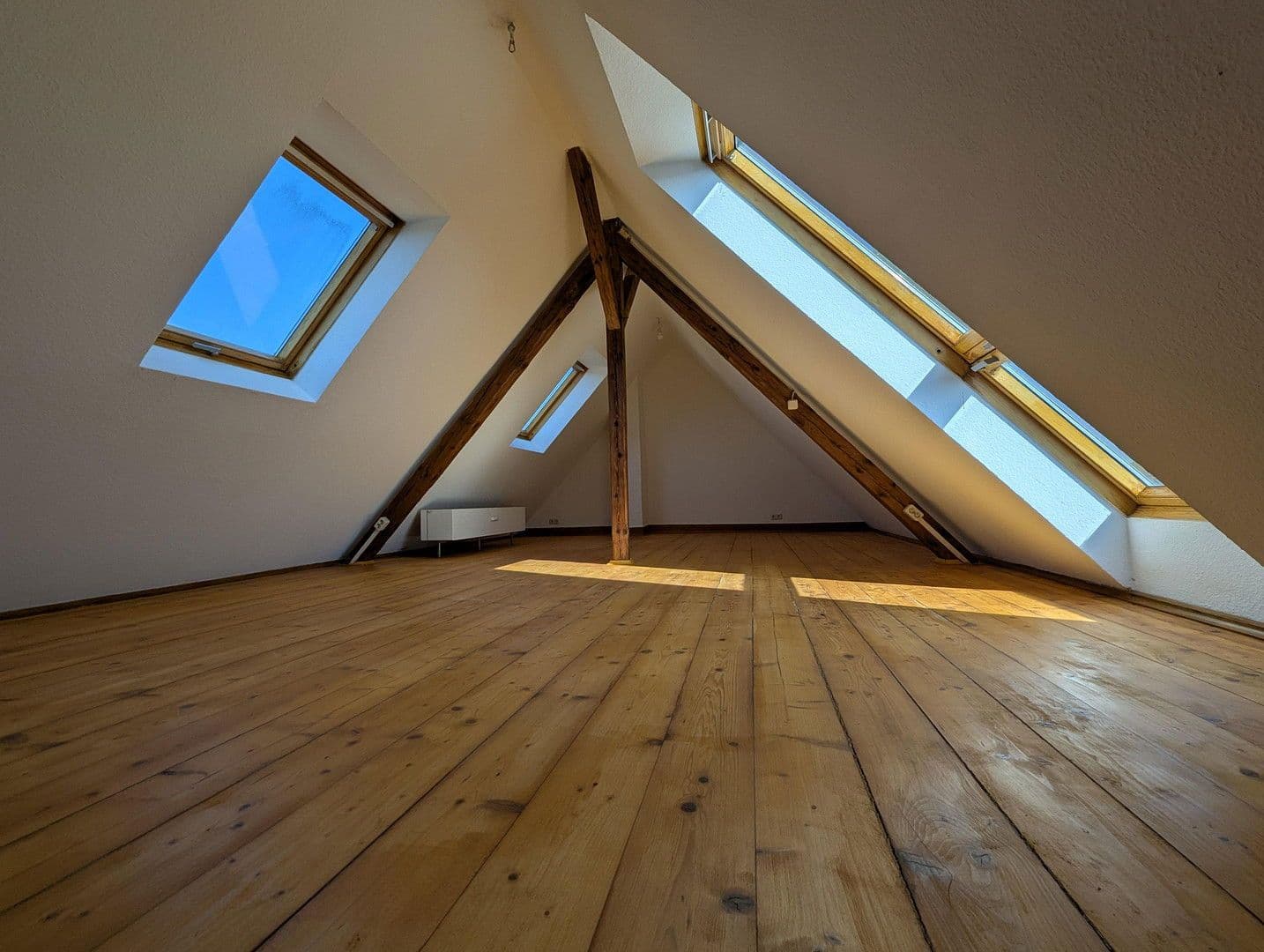 Predaj bytu 4-izbový 84 m², Schloßstraße 3, Troisdorf, Severné Porýnie - Westfálsko Predaj bytu 4-izbový 84 m², Schloßstraße 3, Troisdorf, Severné Porýnie - Westfálsko