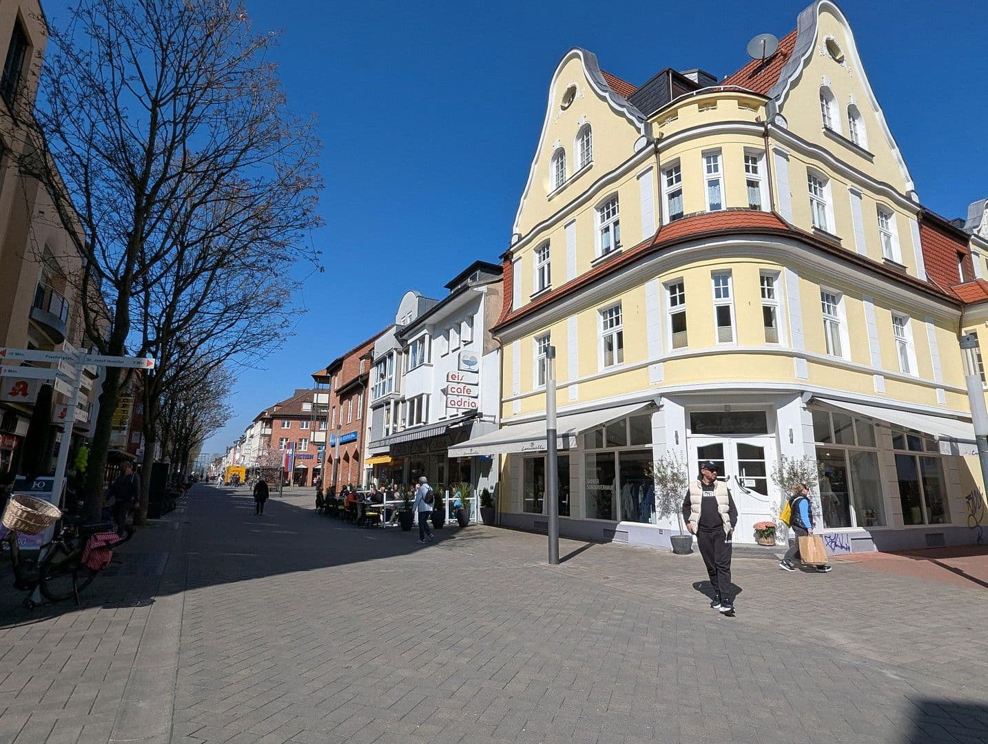 Predaj bytu 4-izbový 84 m², Schloßstraße 3, Troisdorf, Severné Porýnie - Westfálsko Predaj bytu 4-izbový 84 m², Schloßstraße 3, Troisdorf, Severné Porýnie - Westfálsko