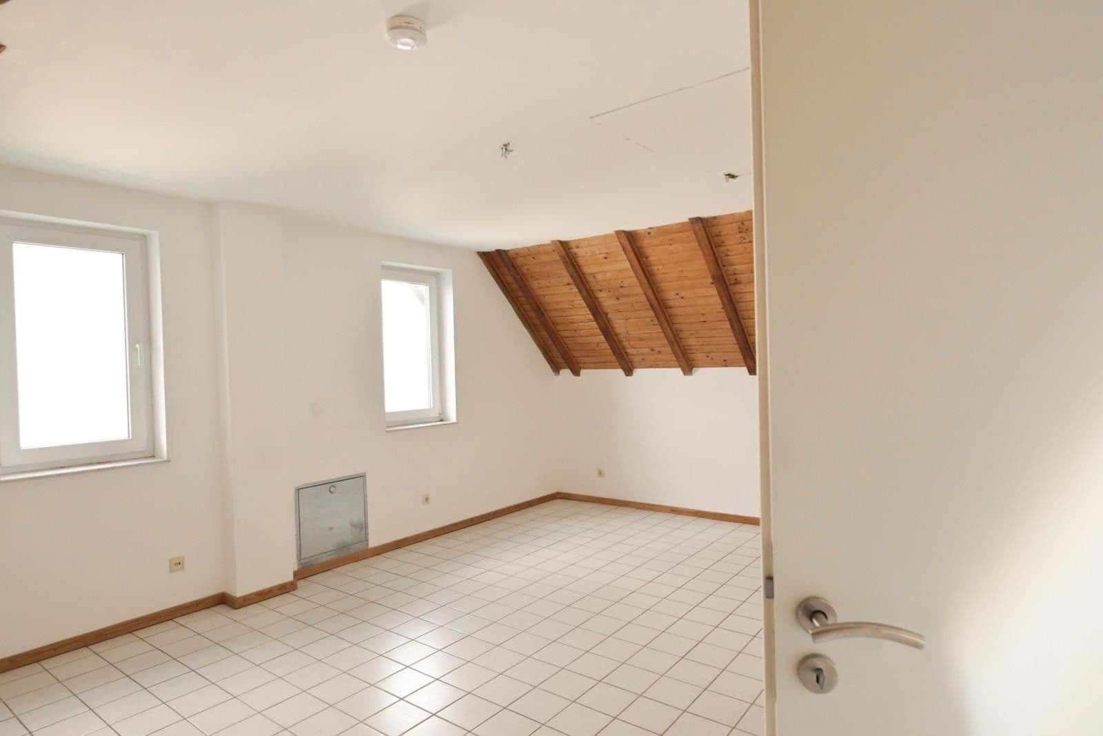 Predaj domu 107 m², pozemek 332 m², Mehren, Porýnie-Falcko Predaj domu 107 m², pozemek 332 m², Mehren, Porýnie-Falcko