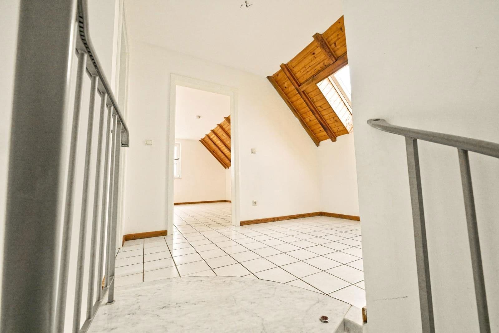 Predaj domu 107 m², pozemek 332 m², Mehren, Porýnie-Falcko Predaj domu 107 m², pozemek 332 m², Mehren, Porýnie-Falcko