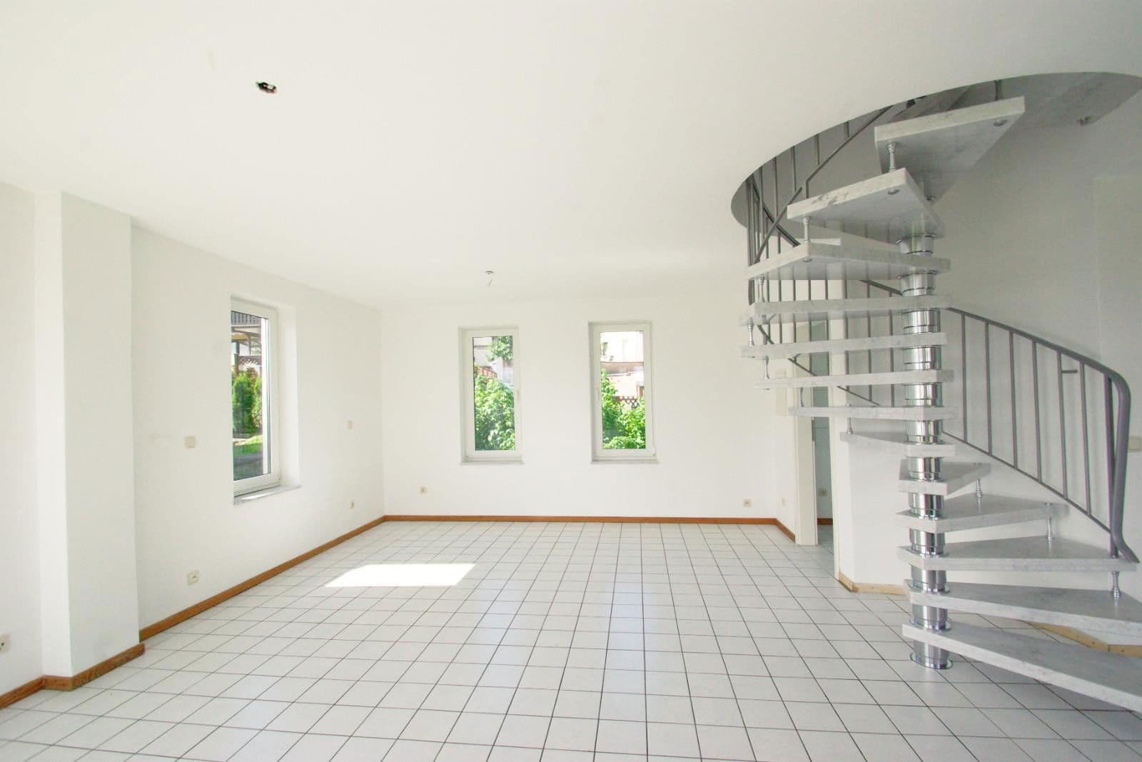 Predaj domu 107 m², pozemek 332 m², Mehren, Porýnie-Falcko Predaj domu 107 m², pozemek 332 m², Mehren, Porýnie-Falcko