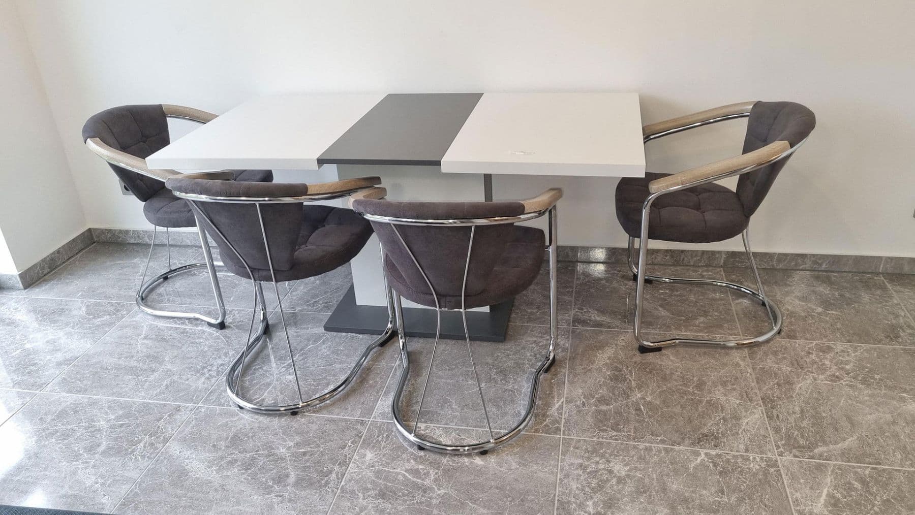 Prenájom domu 102 m², pozemek 579 m², In den Ruthen 19 - 19A, Mühlenbecker Land, Brandenbursko Prenájom domu 102 m², pozemek 579 m², In den Ruthen 19 - 19A, Mühlenbecker Land, Brandenbursko