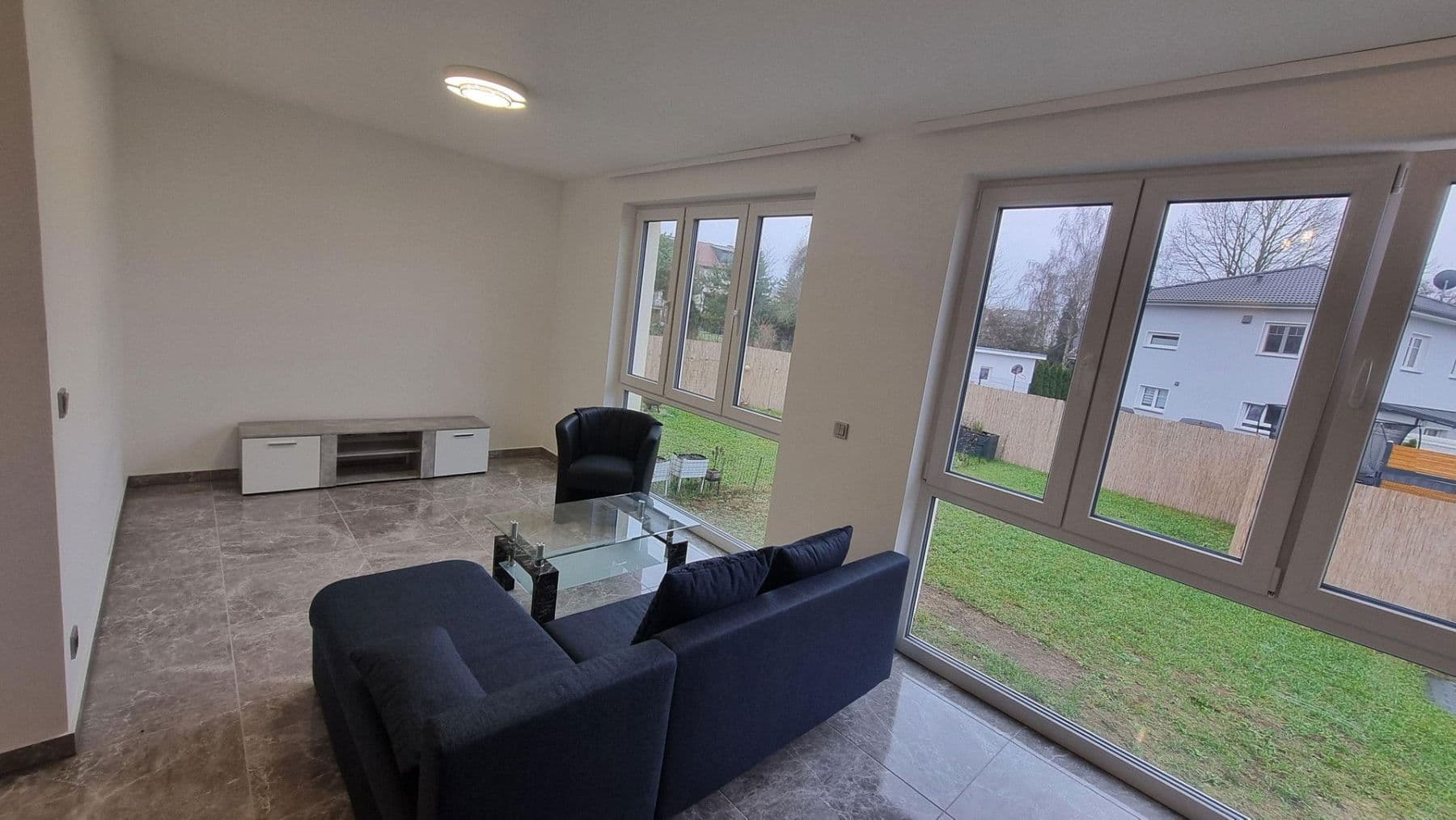 Prenájom domu 102 m², pozemek 579 m², In den Ruthen 19 - 19A, Mühlenbecker Land, Brandenbursko Prenájom domu 102 m², pozemek 579 m², In den Ruthen 19 - 19A, Mühlenbecker Land, Brandenbursko