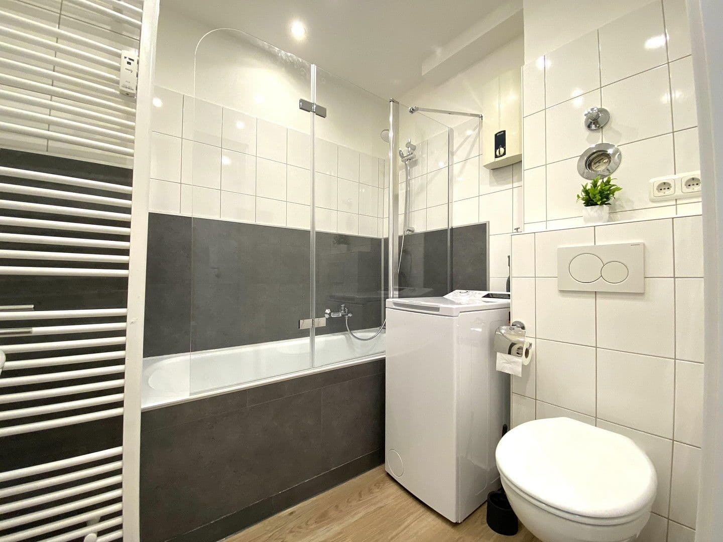 Prenájom bytu 1-izbový 34 m², Bremen, Brémy Prenájom bytu 1-izbový 34 m², Bremen, Brémy