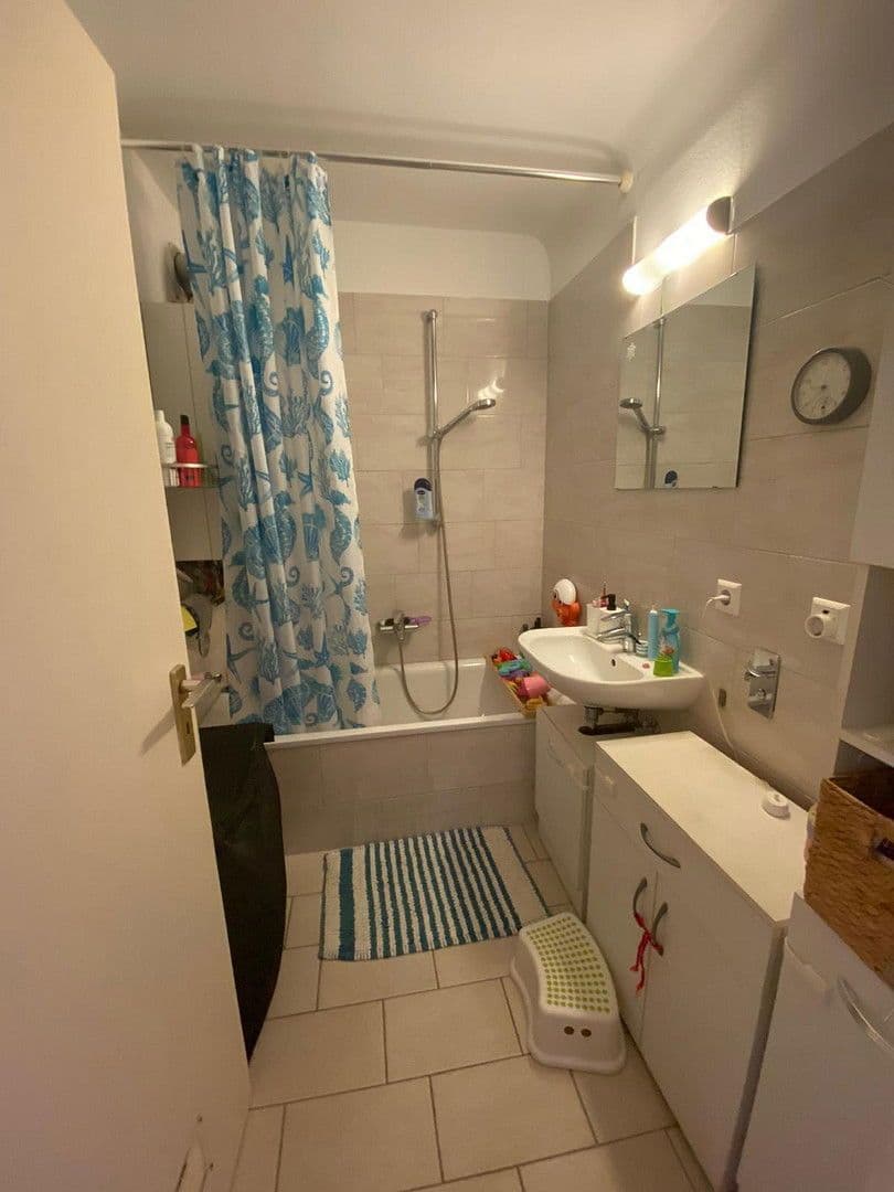 Prenájom bytu 3-izbový 85 m², Kaiser-Friedrichstr. 32, Pforzheim, Bádensko-Wurttembersko Prenájom bytu 3-izbový 85 m², Kaiser-Friedrichstr. 32, Pforzheim, Bádensko-Wurttembersko