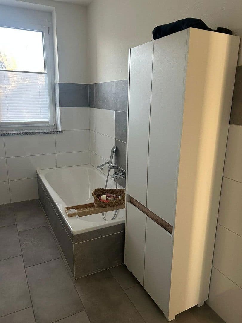 Prenájom bytu 3-izbový 86 m², Zimmermannstrasse 25, Laufenburg (Baden), Bádensko-Wurttembersko Prenájom bytu 3-izbový 86 m², Zimmermannstrasse 25, Laufenburg (Baden), Bádensko-Wurttembersko