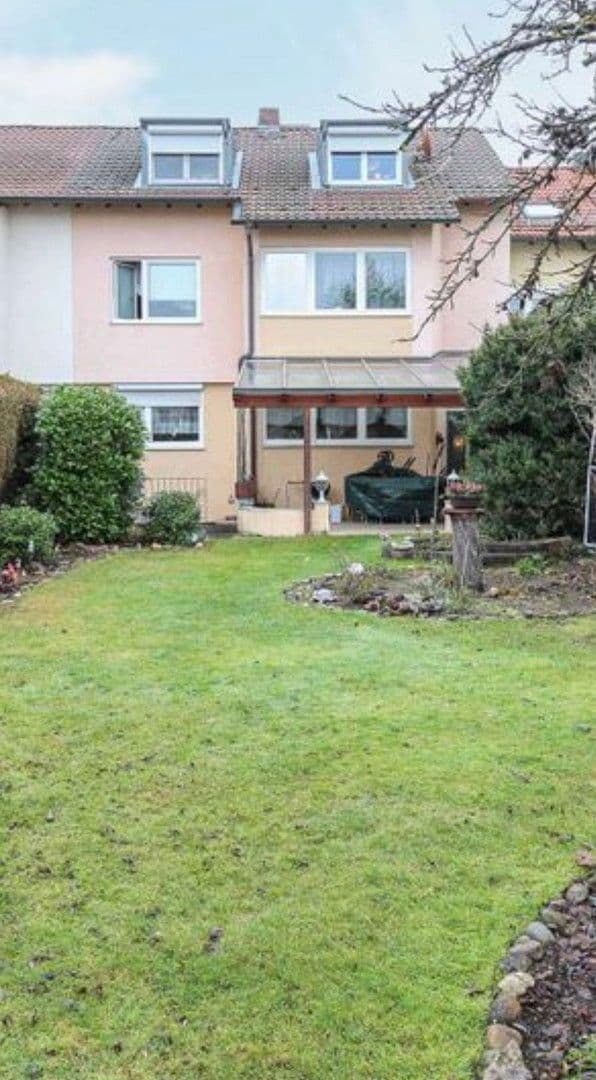 Prenájom bytu 3-izbový 85 m², Eichstätter Platz 8, Nürnberg, Bavorsko Prenájom bytu 3-izbový 85 m², Eichstätter Platz 8, Nürnberg, Bavorsko