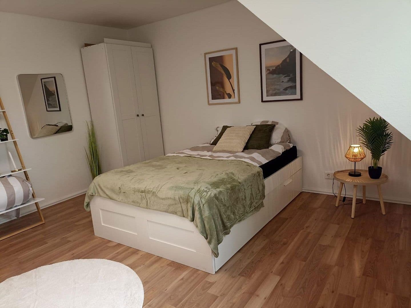 Prenájom bytu 2-izbový 30 m², Düsseldorf, Severné Porýnie - Westfálsko Prenájom bytu 2-izbový 30 m², Düsseldorf, Severné Porýnie - Westfálsko