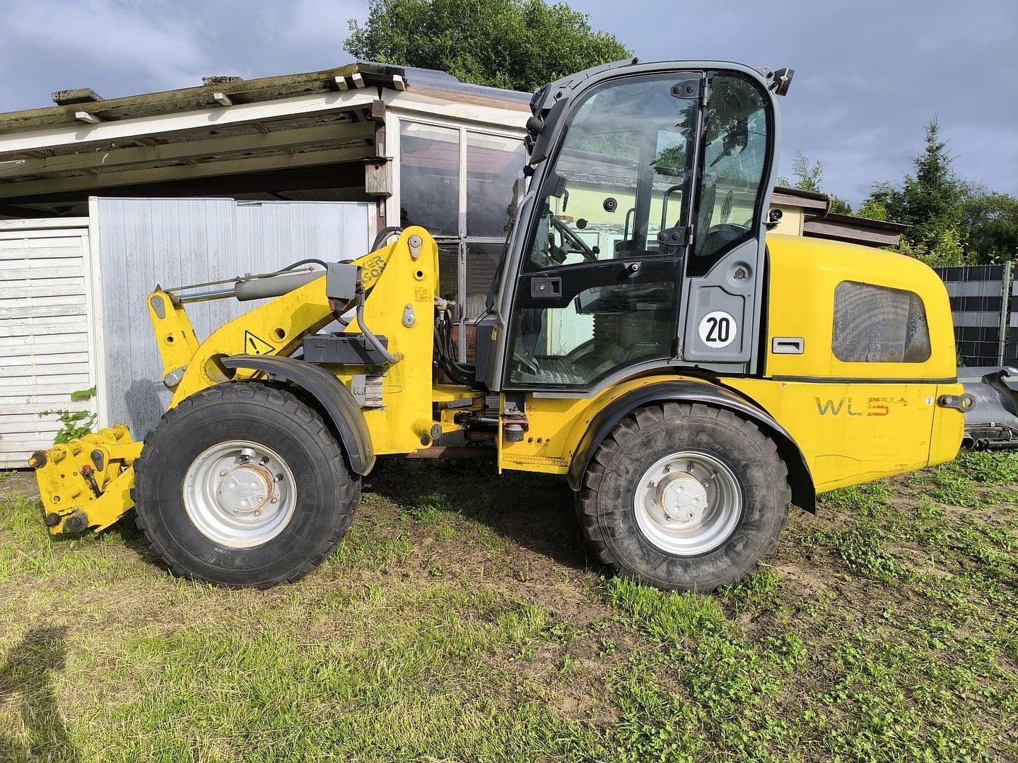 Predaj domu 186 m², pozemek 3.000 m², Brokstedt, Šlezvicko-Holštajnsko Predaj domu 186 m², pozemek 3.000 m², Brokstedt, Šlezvicko-Holštajnsko