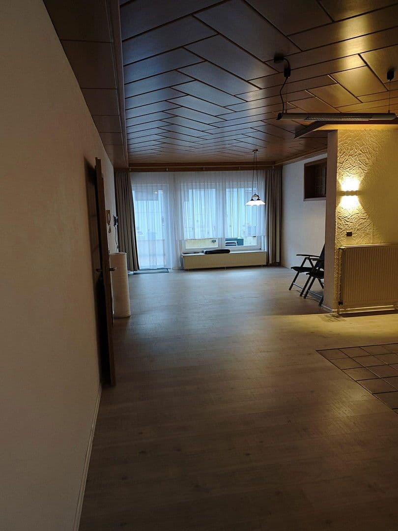 Predaj domu 186 m², pozemek 3.000 m², Brokstedt, Šlezvicko-Holštajnsko Predaj domu 186 m², pozemek 3.000 m², Brokstedt, Šlezvicko-Holštajnsko