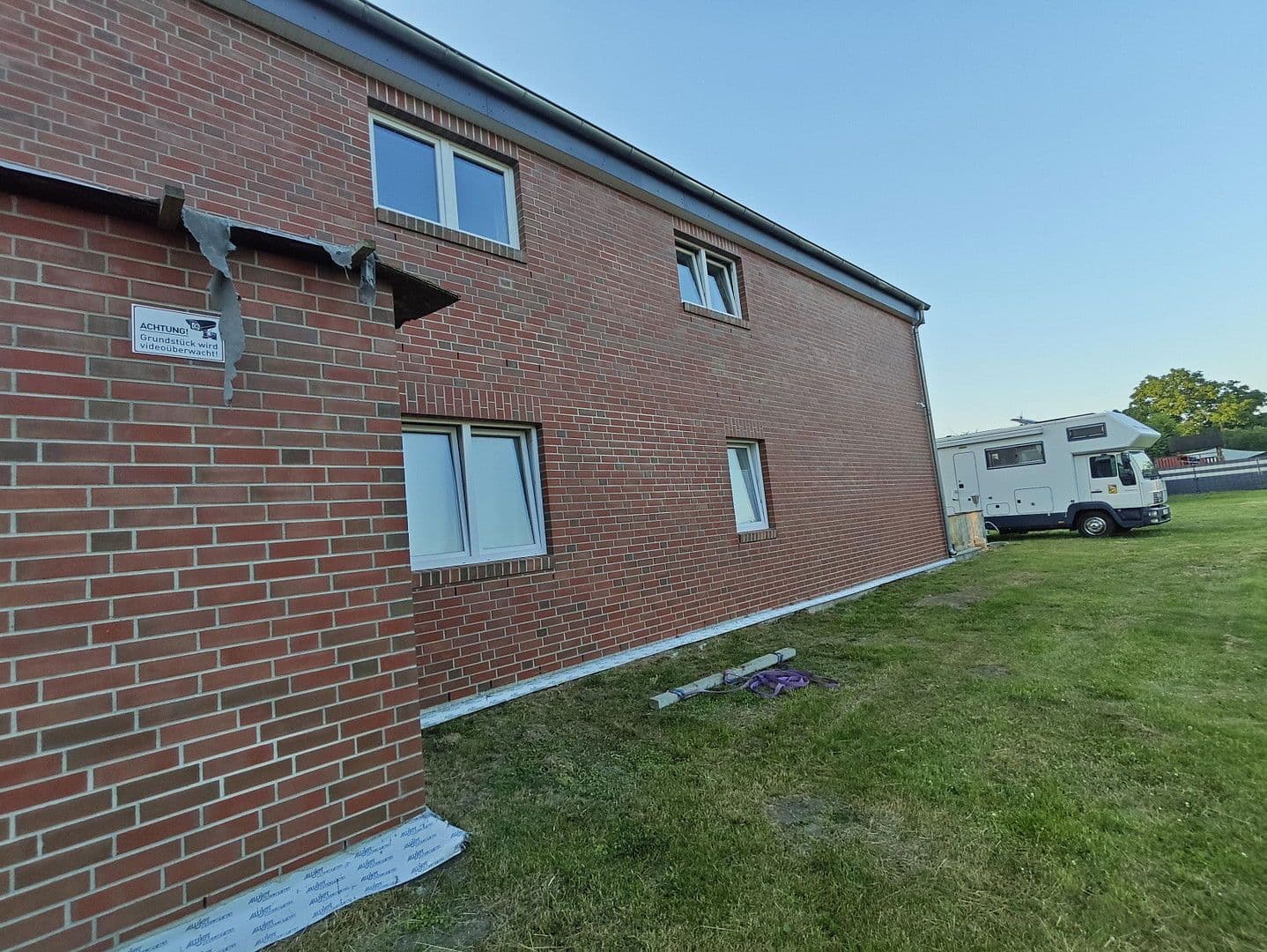 Predaj domu 186 m², pozemek 3.000 m², Brokstedt, Šlezvicko-Holštajnsko Predaj domu 186 m², pozemek 3.000 m², Brokstedt, Šlezvicko-Holštajnsko