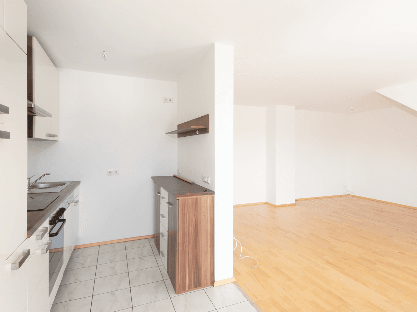 Prenájom domu 300 m², pozemek 1.000 m², Hanslmühlweg 2, Wolnzach, Bavorsko Prenájom domu 300 m², pozemek 1.000 m², Hanslmühlweg 2, Wolnzach, Bavorsko