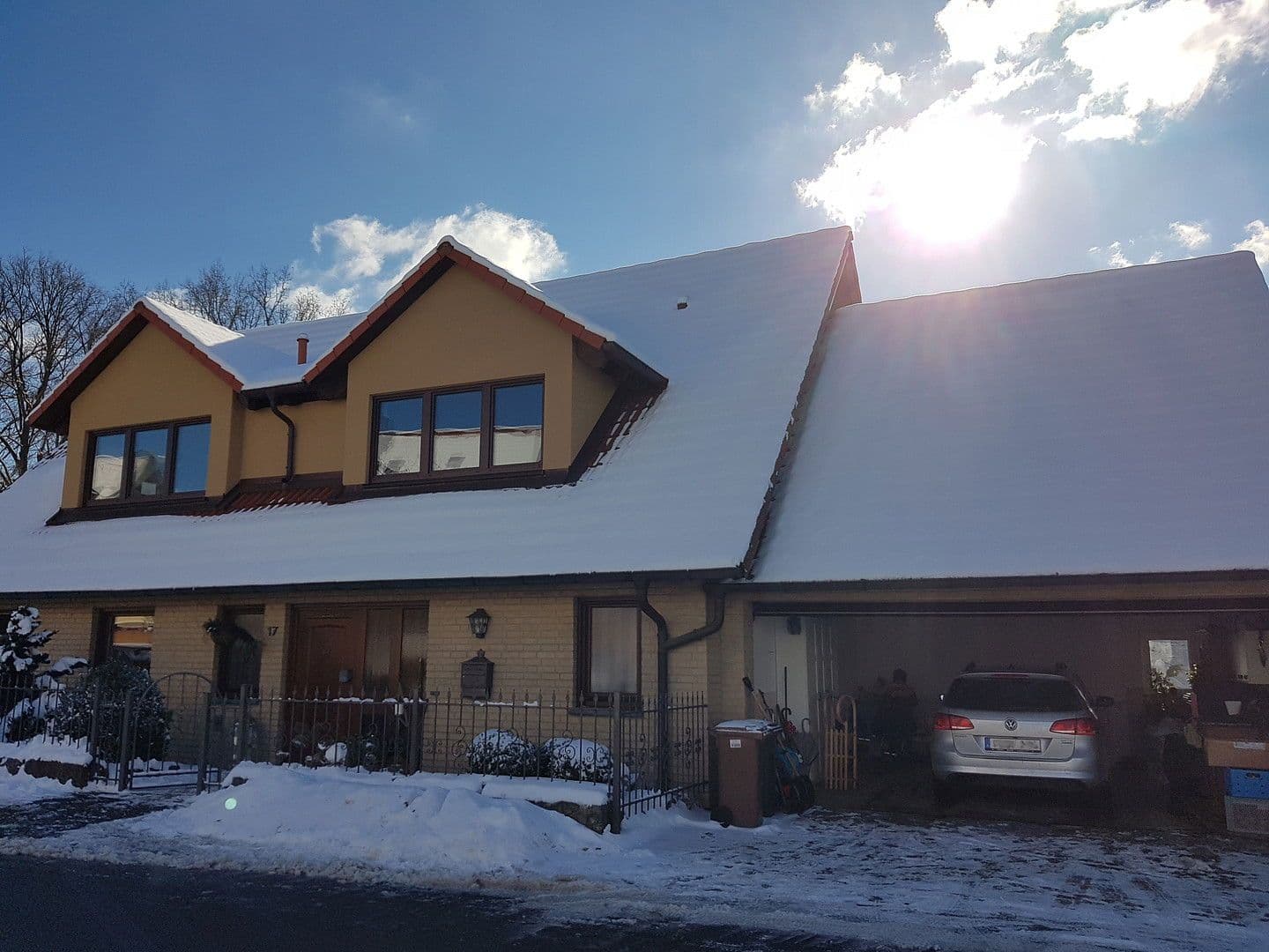 Predaj domu 200 m², pozemek 569 m², Roßtal, Bavorsko Predaj domu 200 m², pozemek 569 m², Roßtal, Bavorsko