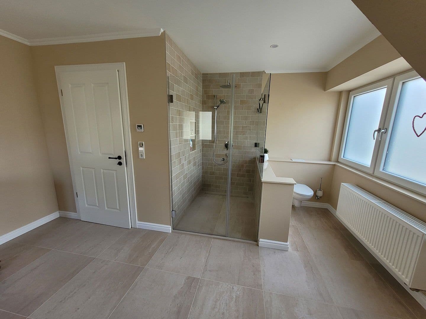 Predaj domu 200 m², pozemek 569 m², Roßtal, Bavorsko Predaj domu 200 m², pozemek 569 m², Roßtal, Bavorsko