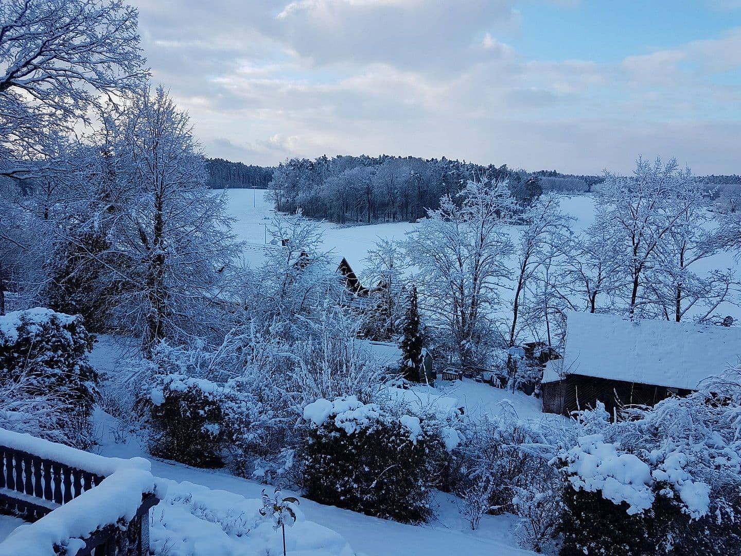 Predaj domu 200 m², pozemek 569 m², Roßtal, Bavorsko Predaj domu 200 m², pozemek 569 m², Roßtal, Bavorsko