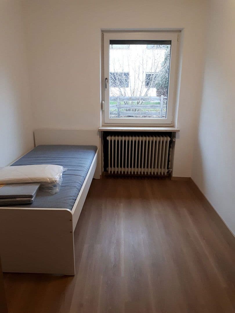 Prenájom bytu 5-izbový 140 m², Greding, Bavorsko Prenájom bytu 5-izbový 140 m², Greding, Bavorsko
