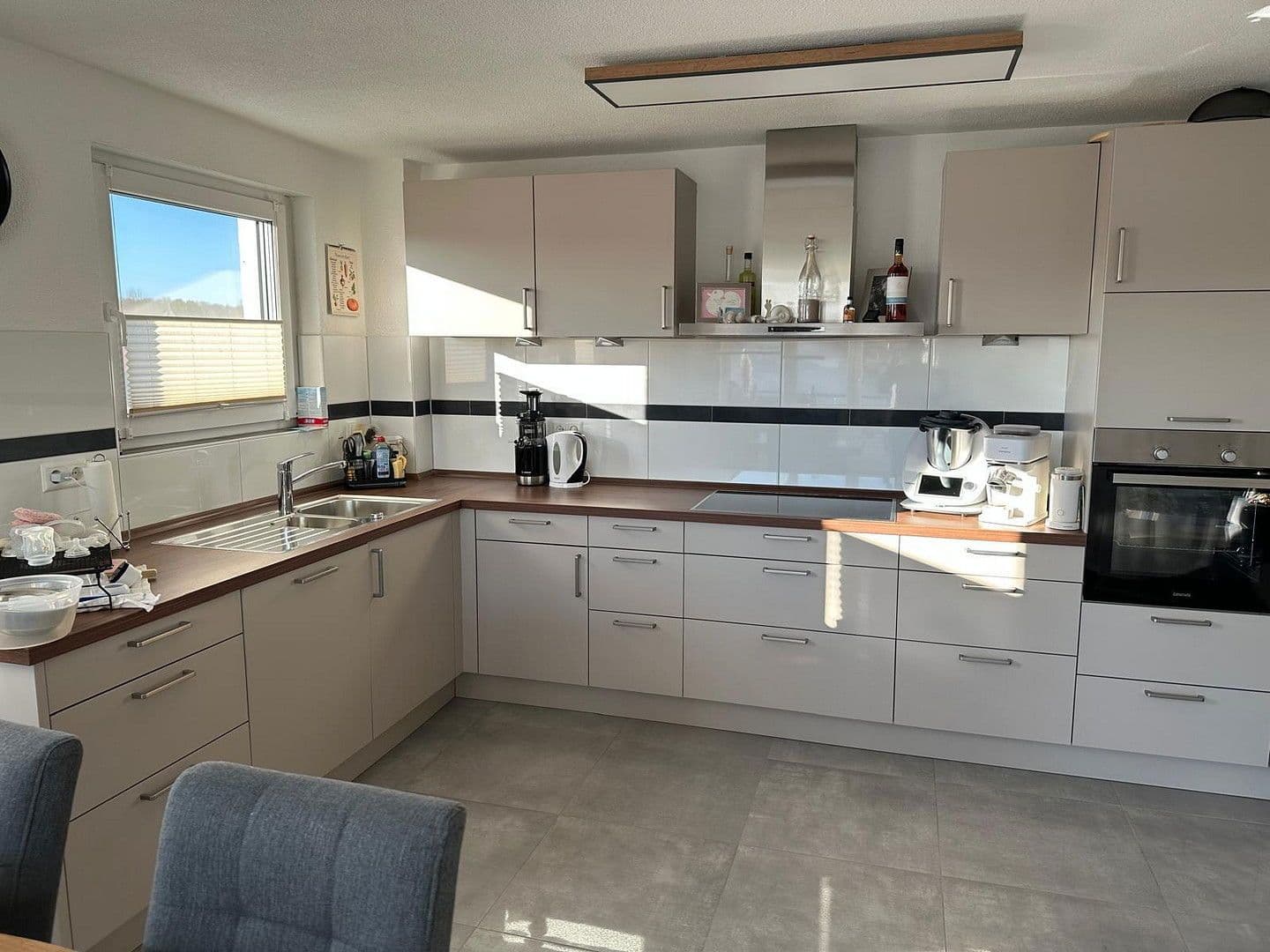 Prenájom bytu 4-izbový 119 m², Bad Rappenau, Bádensko-Wurttembersko Prenájom bytu 4-izbový 119 m², Bad Rappenau, Bádensko-Wurttembersko