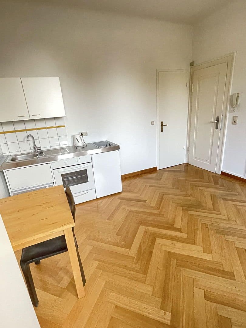 Prenájom bytu 1-izbový 23 m², Göttingen, Dolné Sasko Prenájom bytu 1-izbový 23 m², Göttingen, Dolné Sasko