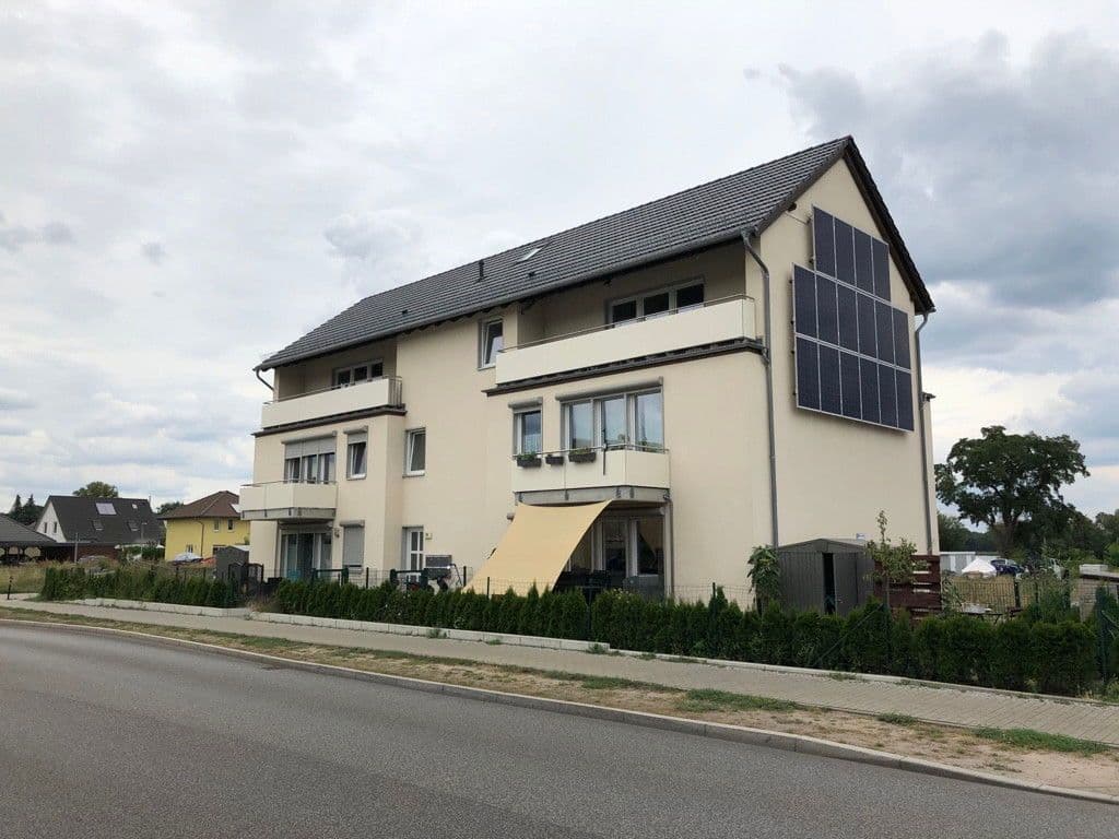 Prenájom bytu 1-izbový 85 m², Eisenbahnstraße 38, Werder (Havel), Brandenbursko Prenájom bytu 1-izbový 85 m², Eisenbahnstraße 38, Werder (Havel), Brandenbursko