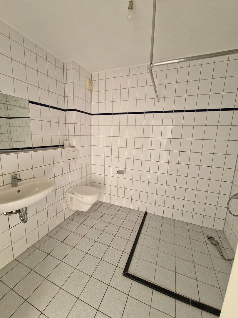 Prenájom bytu 3-izbový 77 m², Borgsen-Allee 2 u. 4, Bielefeld, Severné Porýnie - Westfálsko Prenájom bytu 3-izbový 77 m², Borgsen-Allee 2 u. 4, Bielefeld, Severné Porýnie - Westfálsko