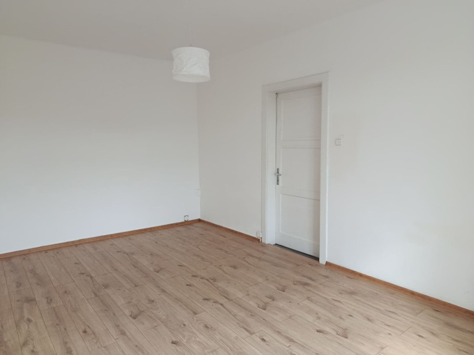 Prenájom bytu 2-izbový 66 m², Nákladní, Karlovy Vary, Karlovarský kraj Prenájom bytu 2-izbový 66 m², Nákladní, Karlovy Vary, Karlovarský kraj