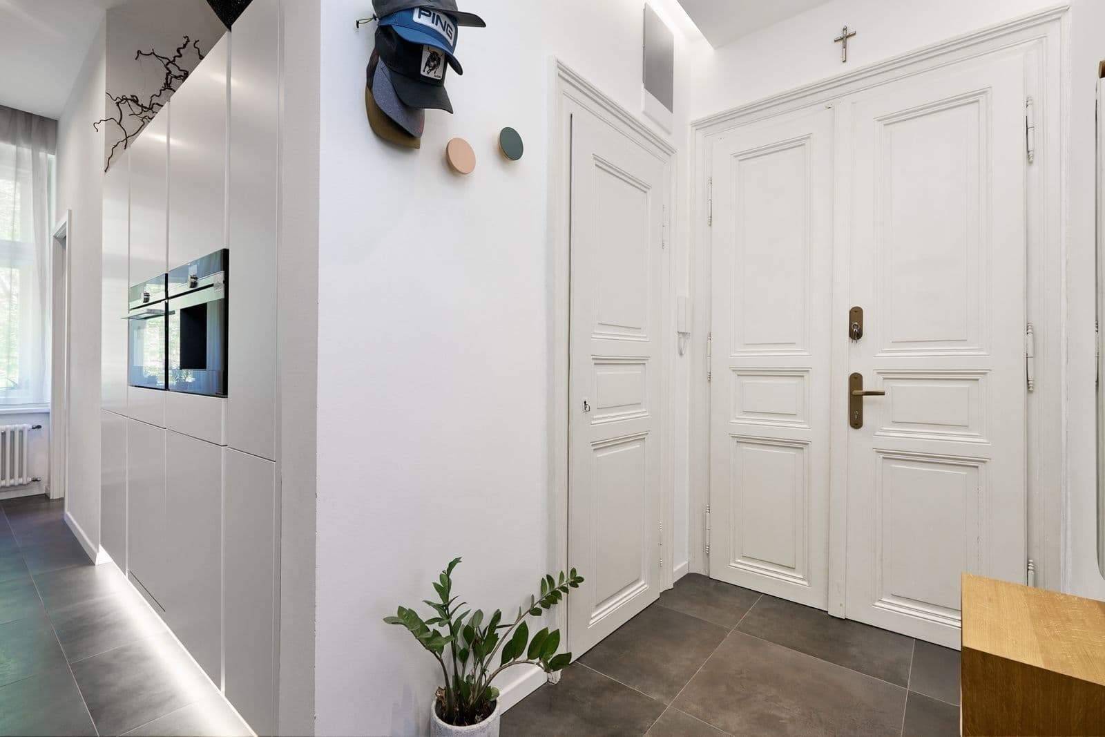 Prenájom bytu 2-izbový 51 m², Janovského, Praha, Praha Prenájom bytu 2-izbový 51 m², Janovského, Praha, Praha