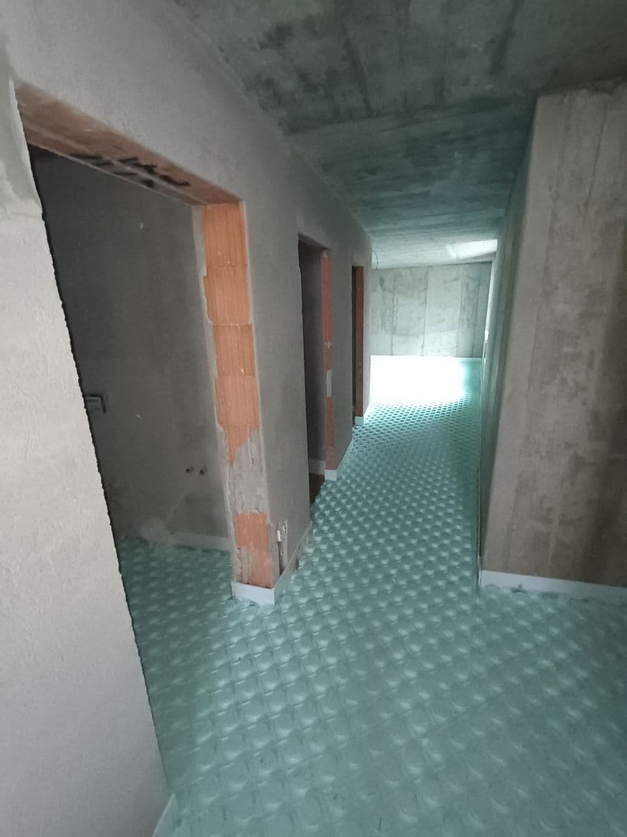 Predaj domu 390 m², pozemek 1.000 m², Karlštejnská, Chýnice, Středočeský kraj Predaj domu 390 m², pozemek 1.000 m², Karlštejnská, Chýnice, Středočeský kraj