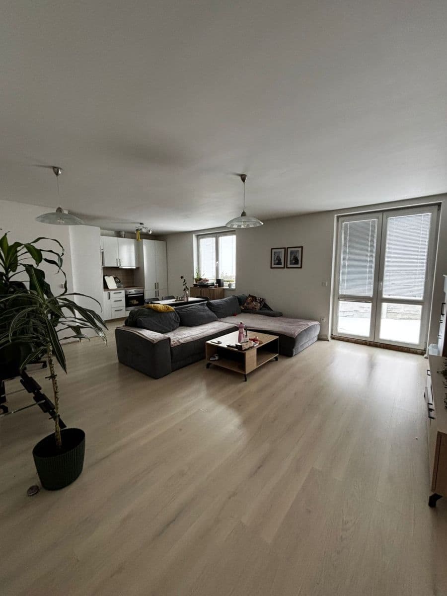 Prenájom bytu 3-izbový 110 m², Vimperk, Jihočeský kraj Prenájom bytu 3-izbový 110 m², Vimperk, Jihočeský kraj