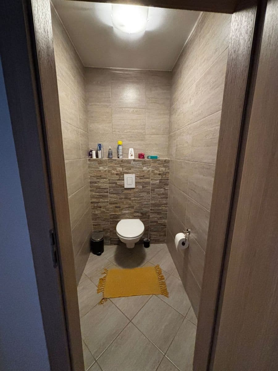 Prenájom bytu 3-izbový 110 m², Vimperk, Jihočeský kraj Prenájom bytu 3-izbový 110 m², Vimperk, Jihočeský kraj