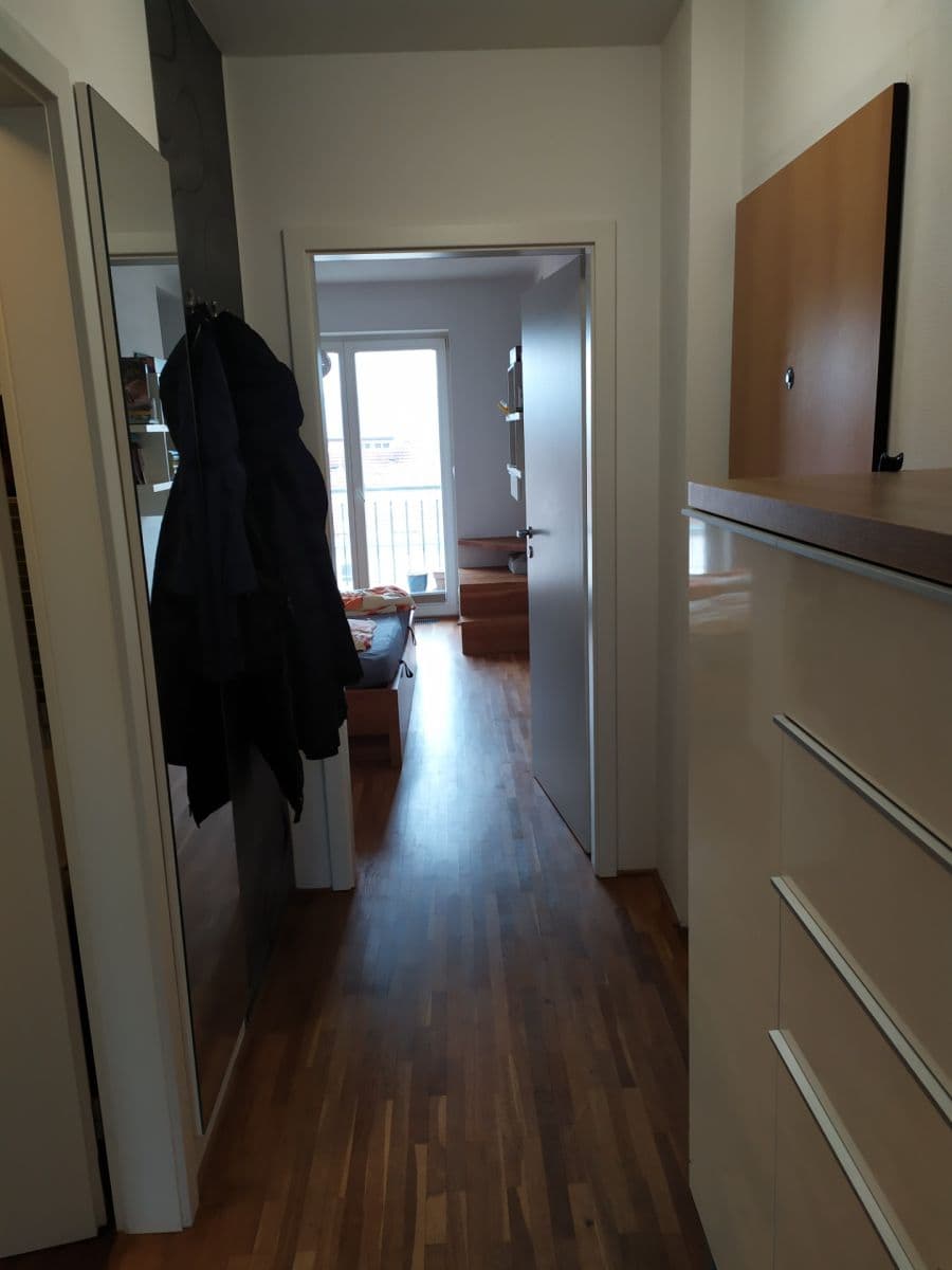 Prenájom bytu 2-izbový 58 m², Přístavní, Praha, Praha Prenájom bytu 2-izbový 58 m², Přístavní, Praha, Praha