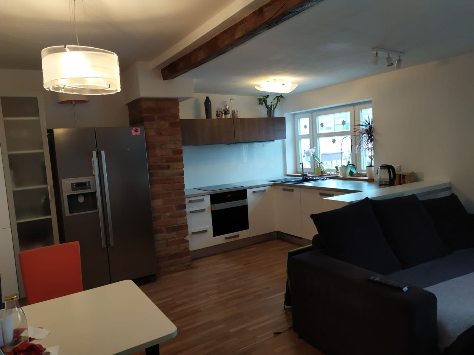 Prenájom bytu 2-izbový 58 m², Přístavní, Praha, Praha Prenájom bytu 2-izbový 58 m², Přístavní, Praha, Praha