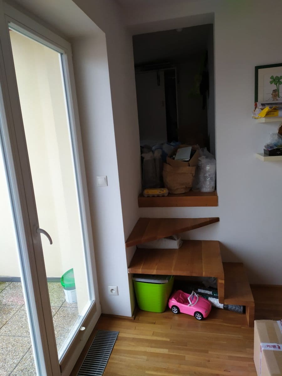 Prenájom bytu 2-izbový 58 m², Přístavní, Praha, Praha Prenájom bytu 2-izbový 58 m², Přístavní, Praha, Praha