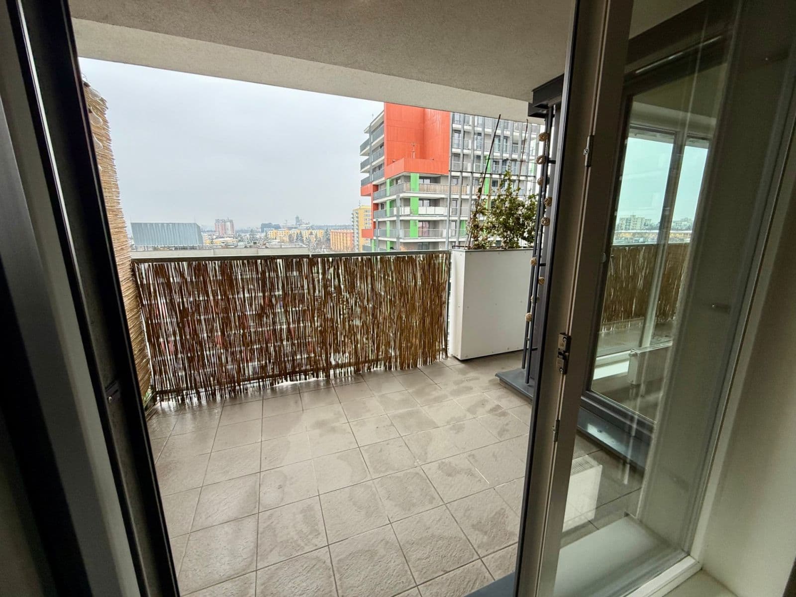 Prenájom bytu 2-izbový 57 m², Počernická, Praha, Praha Prenájom bytu 2-izbový 57 m², Počernická, Praha, Praha