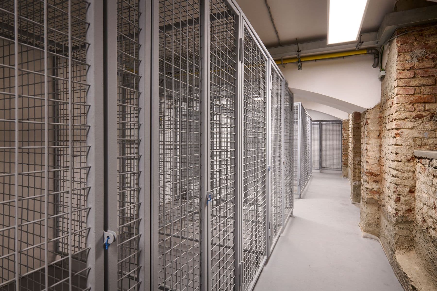 Prenájom bytu 1-izbový 32 m², 28. pluku, Praha, Praha Prenájom bytu 1-izbový 32 m², 28. pluku, Praha, Praha