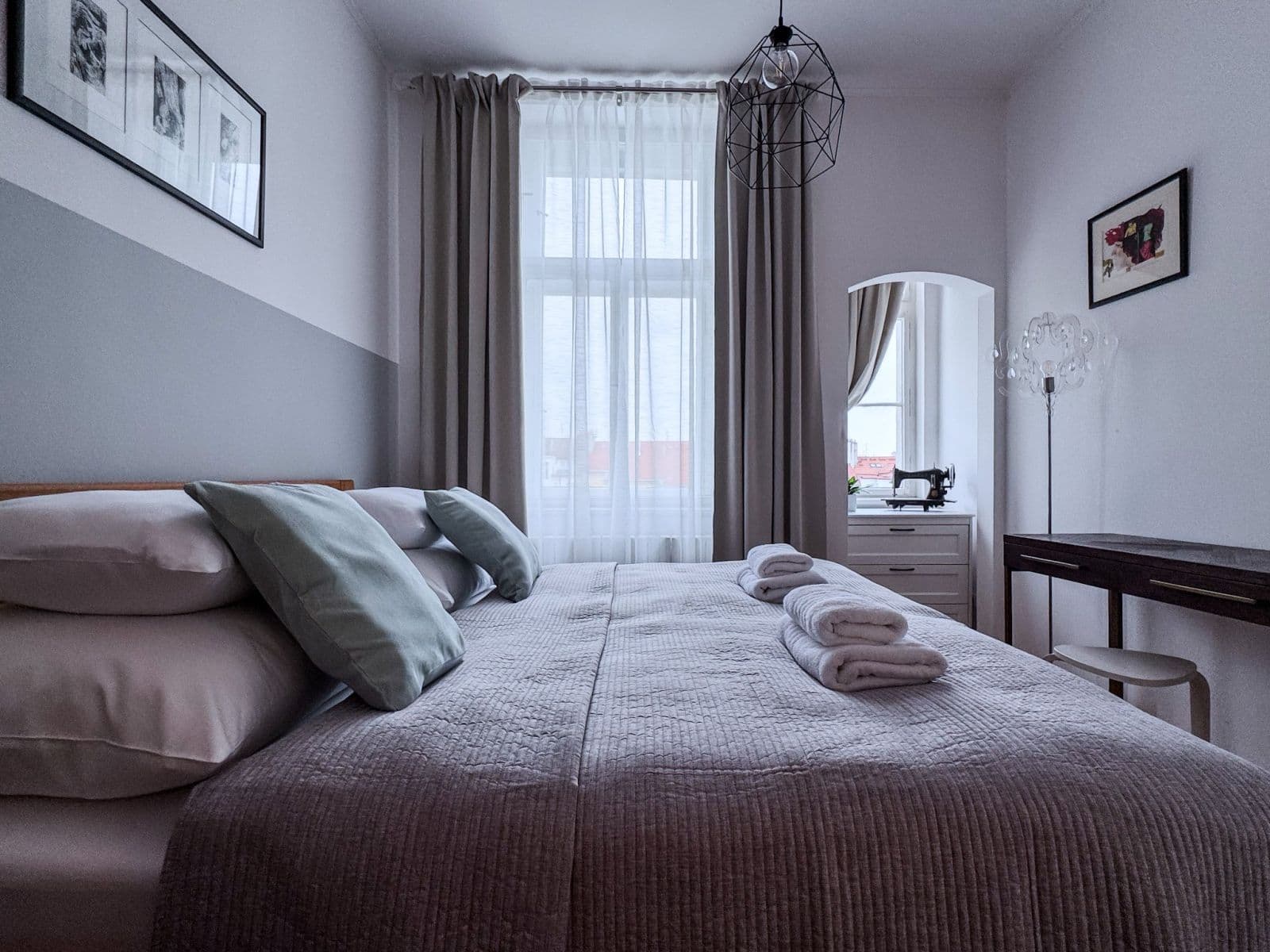 Prenájom bytu 105 m², Anny Letenské, Praha, Praha Prenájom bytu 105 m², Anny Letenské, Praha, Praha