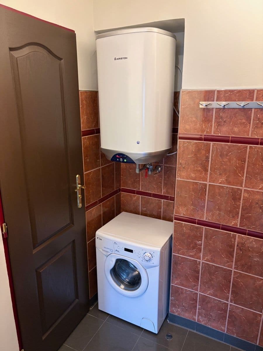 Prenájom bytu 1-izbový 25 m², Žateckých, Praha, Praha Prenájom bytu 1-izbový 25 m², Žateckých, Praha, Praha