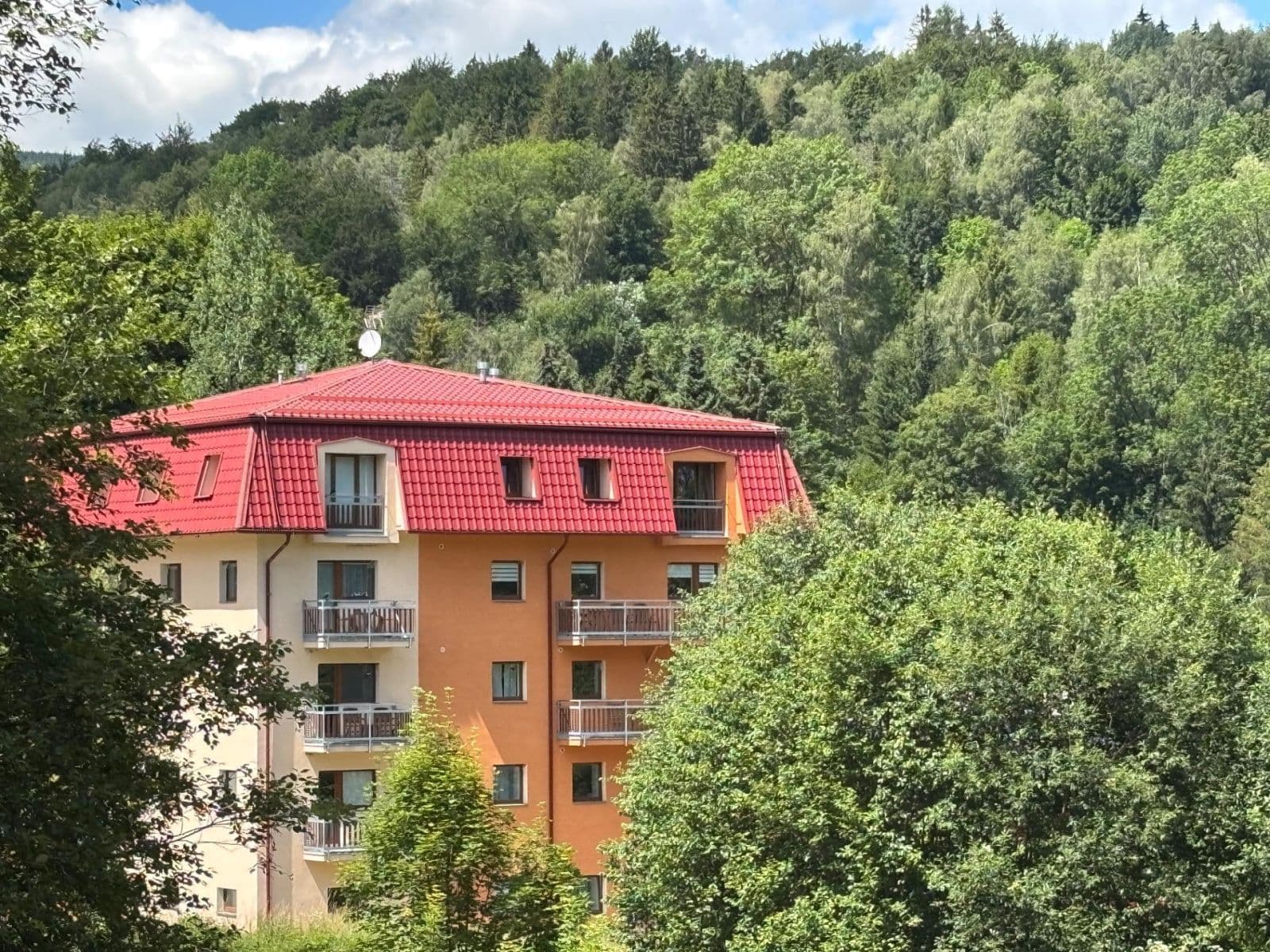 Predaj bytu 2-izbový 52 m², Lipová-lázně, Olomoucký kraj Predaj bytu 2-izbový 52 m², Lipová-lázně, Olomoucký kraj