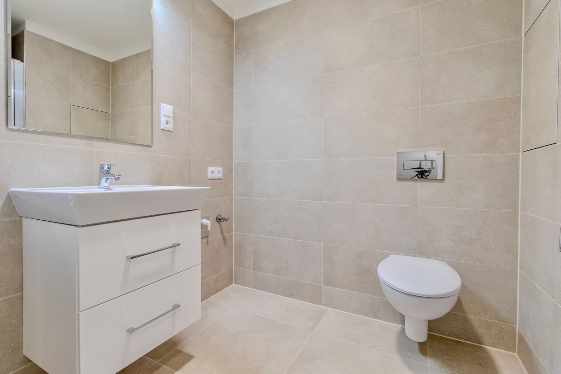 Prenájom bytu 1-izbový 32 m², Poděbradská, Praha, Praha Prenájom bytu 1-izbový 32 m², Poděbradská, Praha, Praha