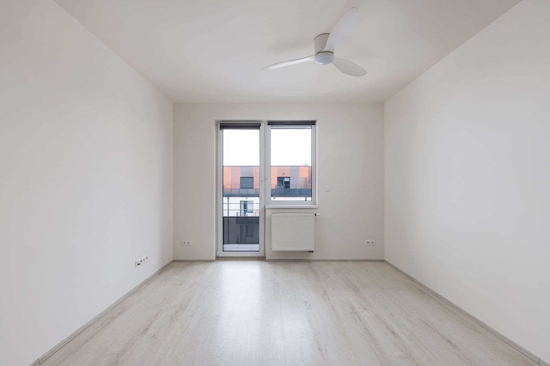Prenájom bytu 1-izbový 28 m², Škrábkových, Praha, Praha Prenájom bytu 1-izbový 28 m², Škrábkových, Praha, Praha