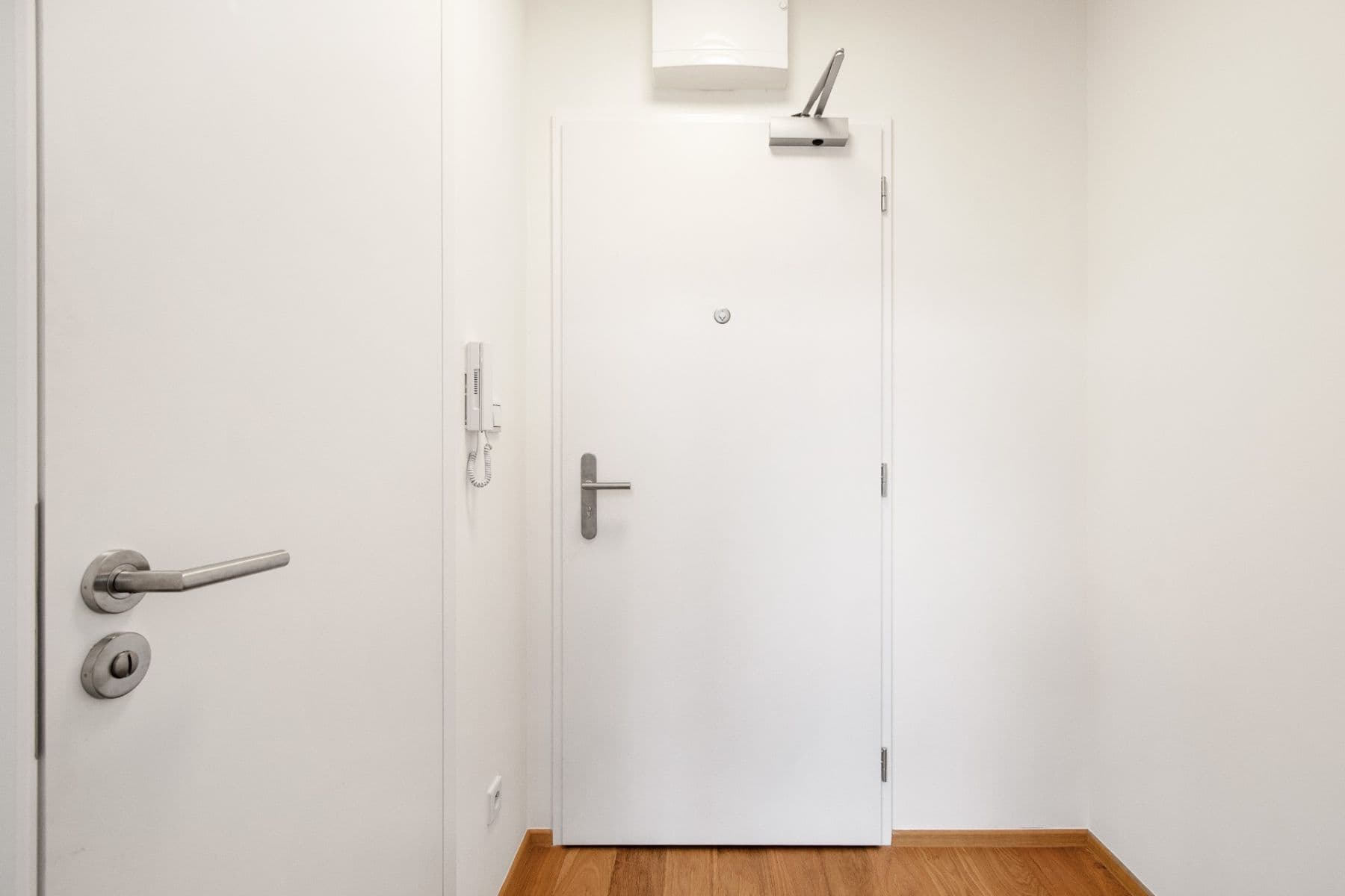 Prenájom bytu 2-izbový 37 m², Perucká, Praha, Praha Prenájom bytu 2-izbový 37 m², Perucká, Praha, Praha