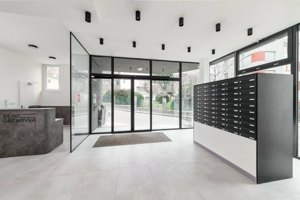 Prenájom bytu 2-izbový 37 m², Perucká, Praha, Praha Prenájom bytu 2-izbový 37 m², Perucká, Praha, Praha